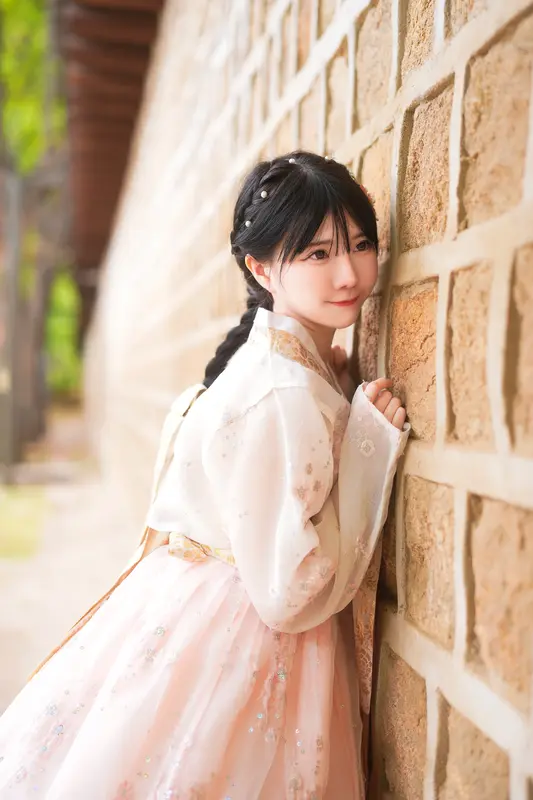 096.Sally Dorasnow – 2025 New Year Hanbok 13